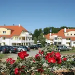 A Usedom شقة فندقية 4*